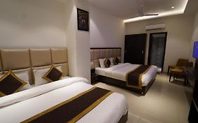 Hotel Avi Inn Near By Golden Temple